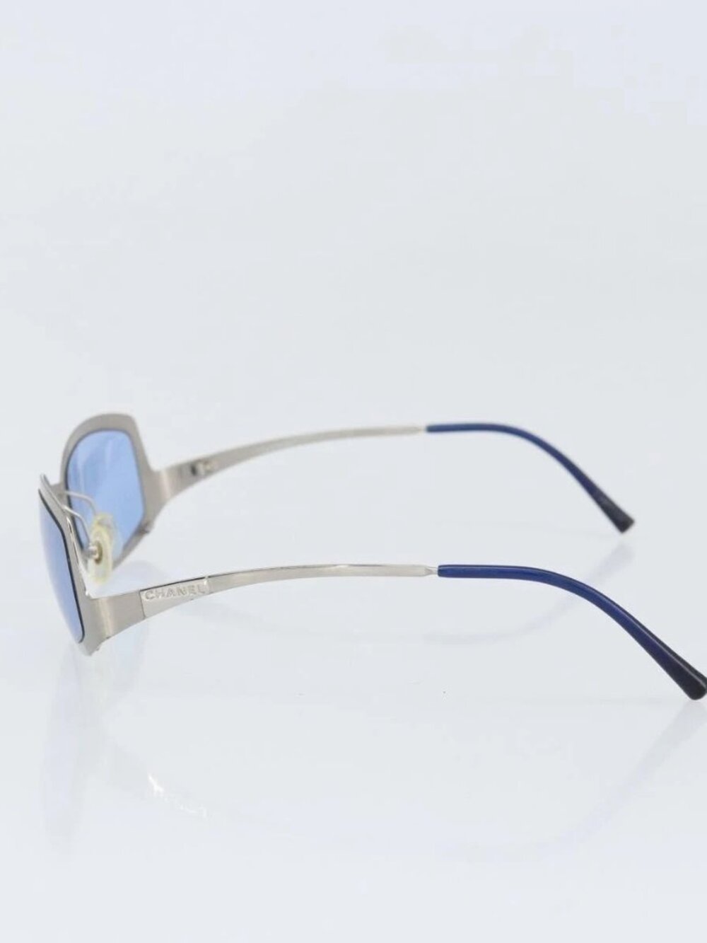 CHANEL Sunglasses metal Blue CC - Picture 3 of 12